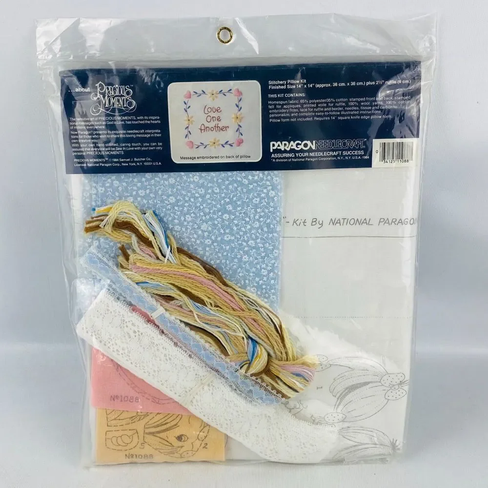 Paragon 1088 Love One Another Stitchery Pillow Kit Precious Moments 14x14‎ 1984